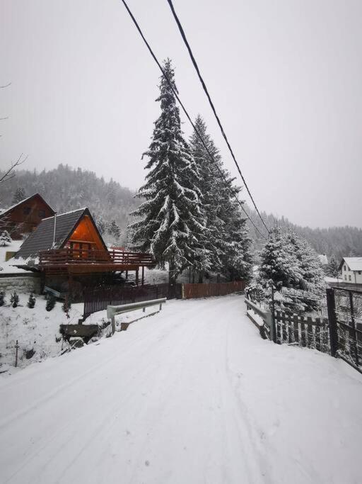 Casuta Carmen A Frame Holiday home Colibita