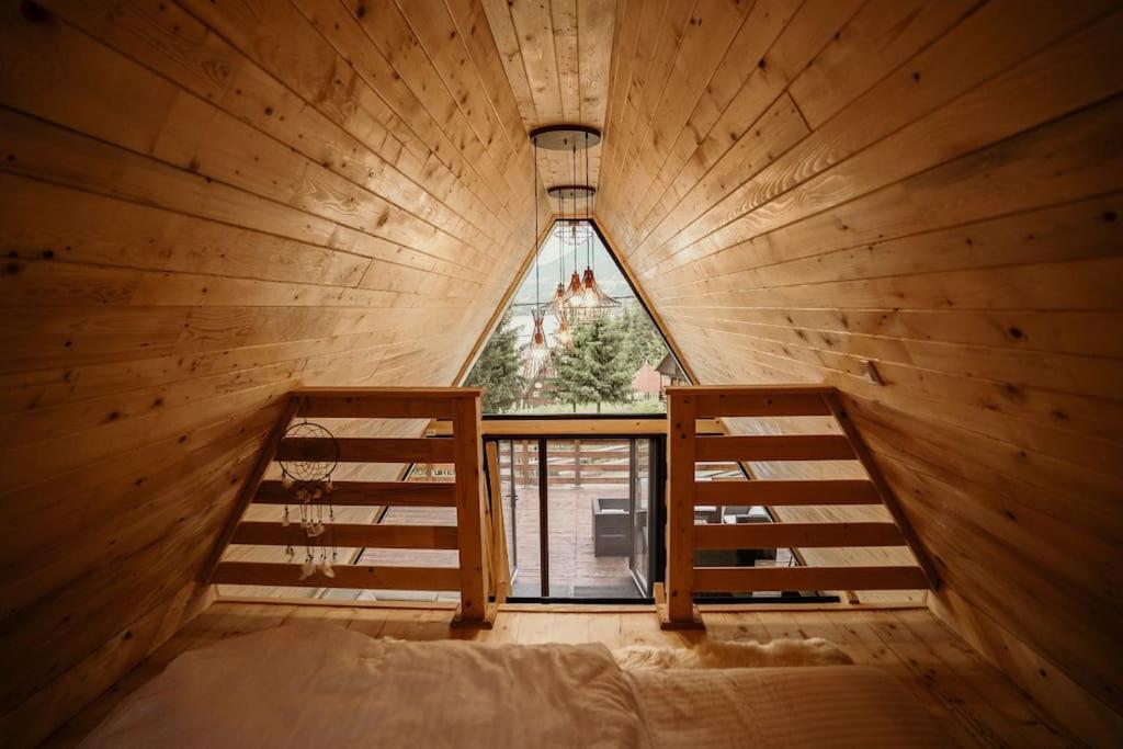 Holiday home Casuta Carmen A Frame Colibita